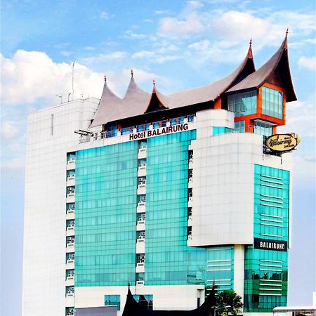 Horison Balairung Yakarta Exterior foto