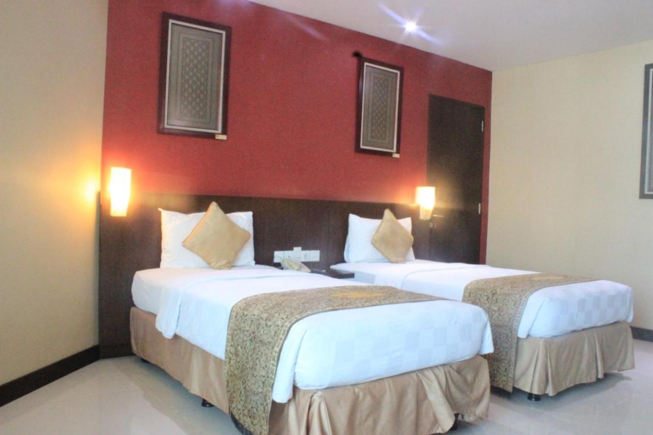 Horison Balairung Yakarta Exterior foto