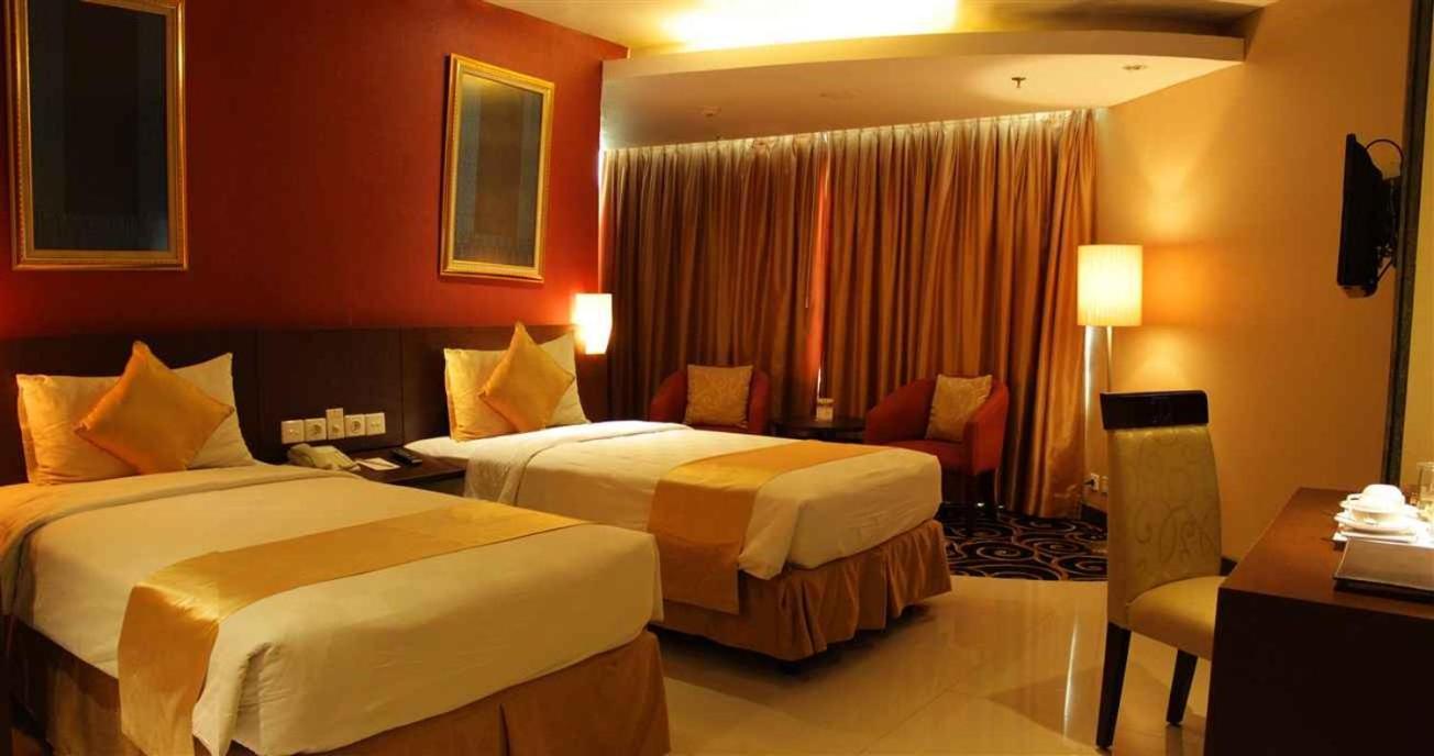Horison Balairung Yakarta Exterior foto